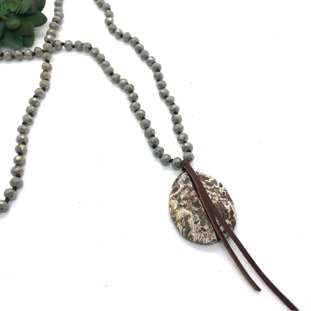 NWOT Artisan Rosary Beaded Pendant Necklace with Large Jasper Stone and Leather